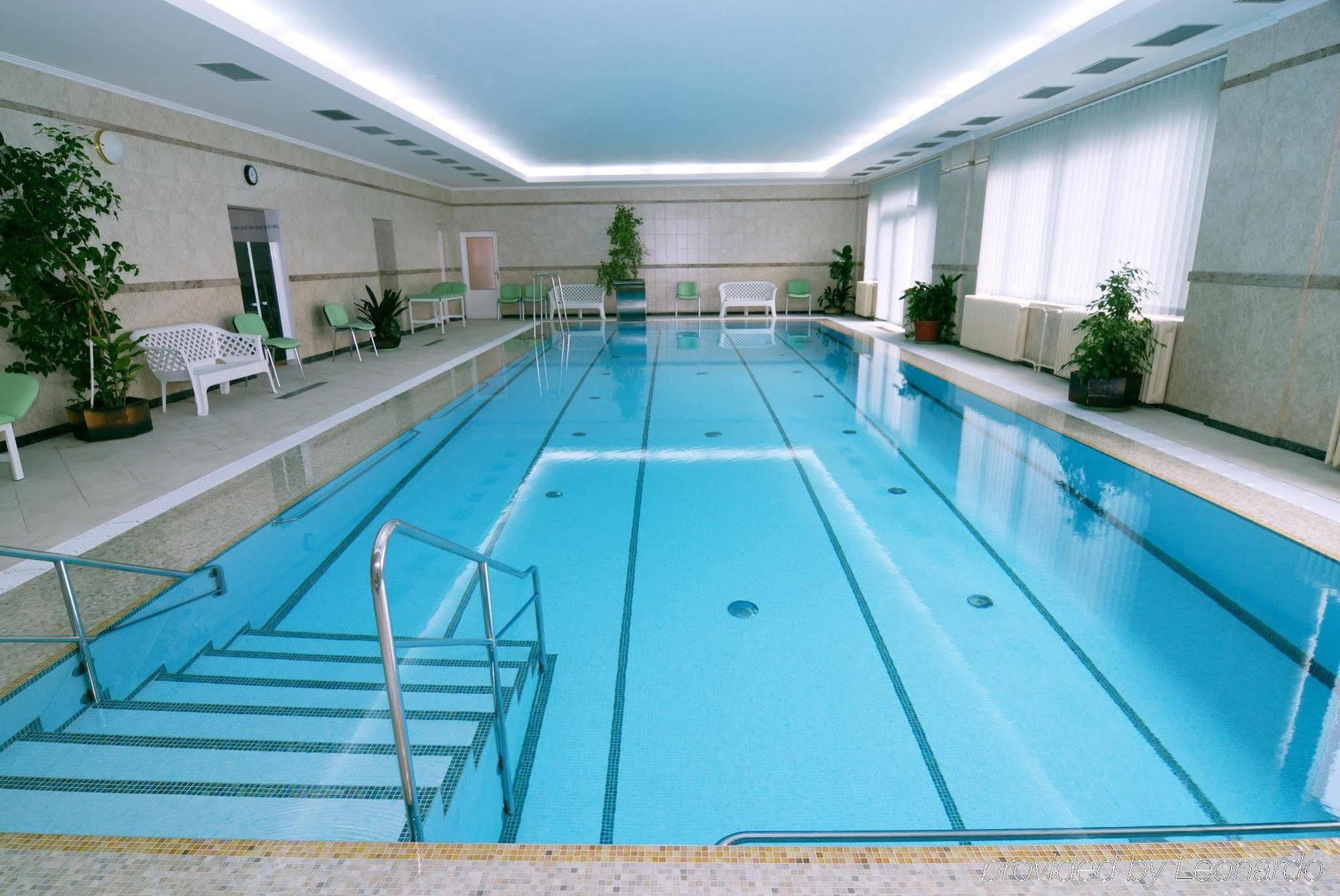 Отель Agricola Sport & Wellness Centre Марианске-Лазне Экстерьер фото
